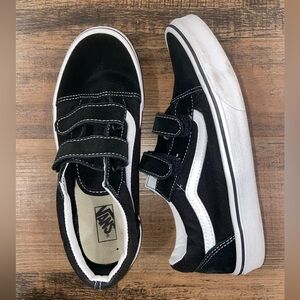 US Juniors Velcro Vans